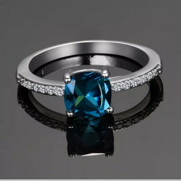 925 filled Lab Created Jewelry - Closeout 🌸Peacock blue topaz . 925 silver filled